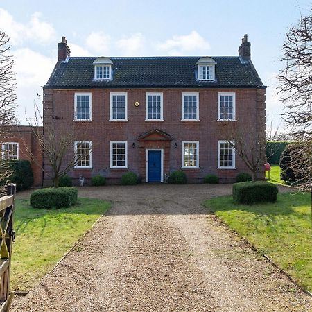 Hemblington Hall Arts And Leisure Ltd South Walsham 외부 사진